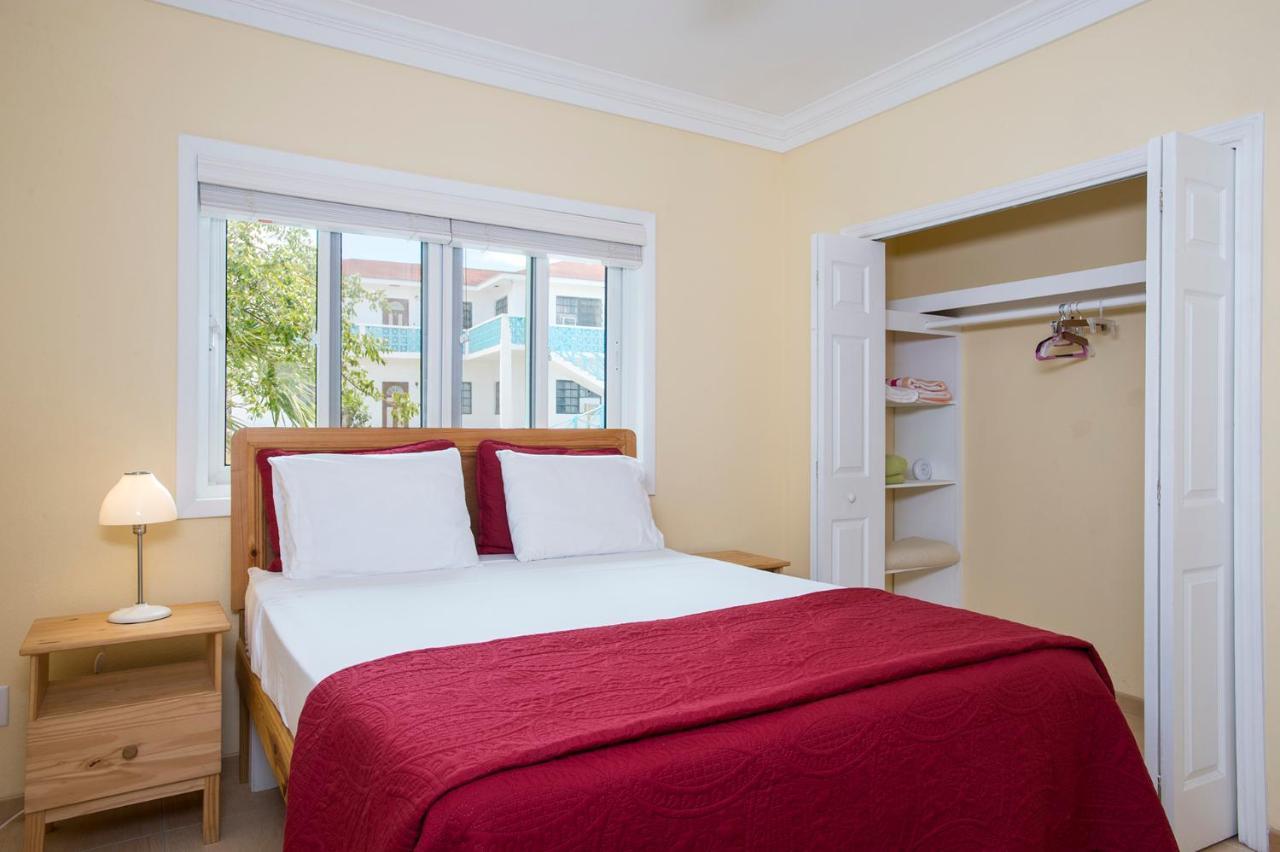 Sir Charles Guest House Palmetto Point Esterno foto