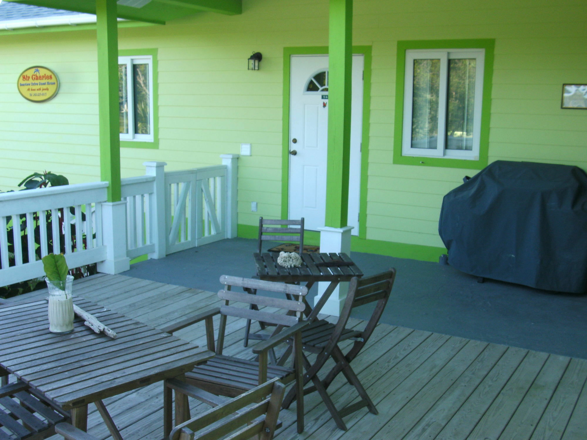 Sir Charles Guest House Palmetto Point Esterno foto